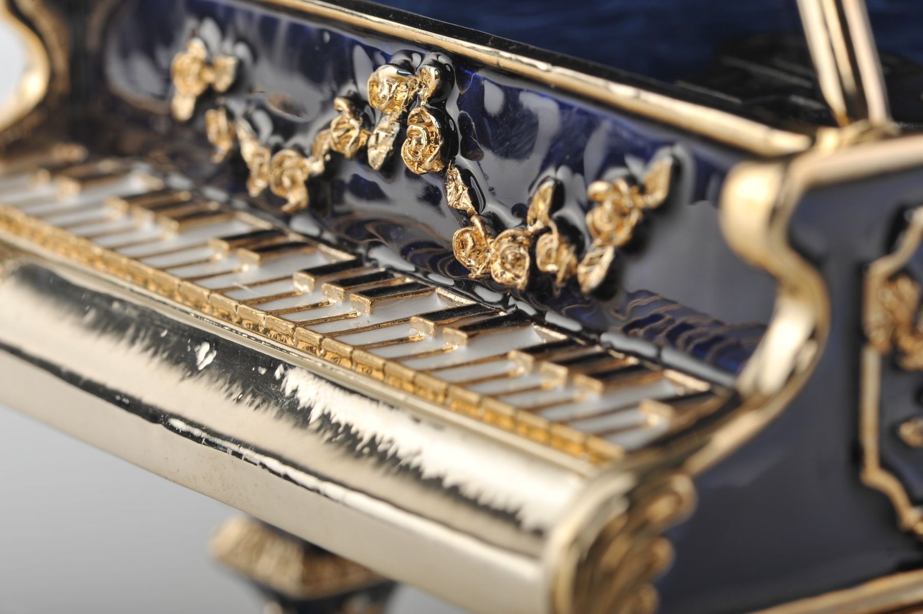 Keren Kopal Big Dark Blue Piano