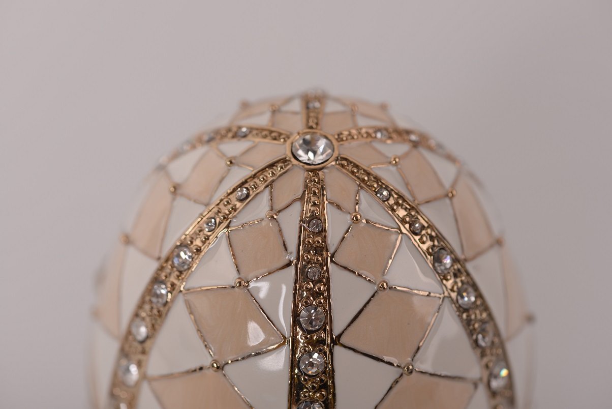 Keren Kopal White & Pink Music Playing Faberge Egg