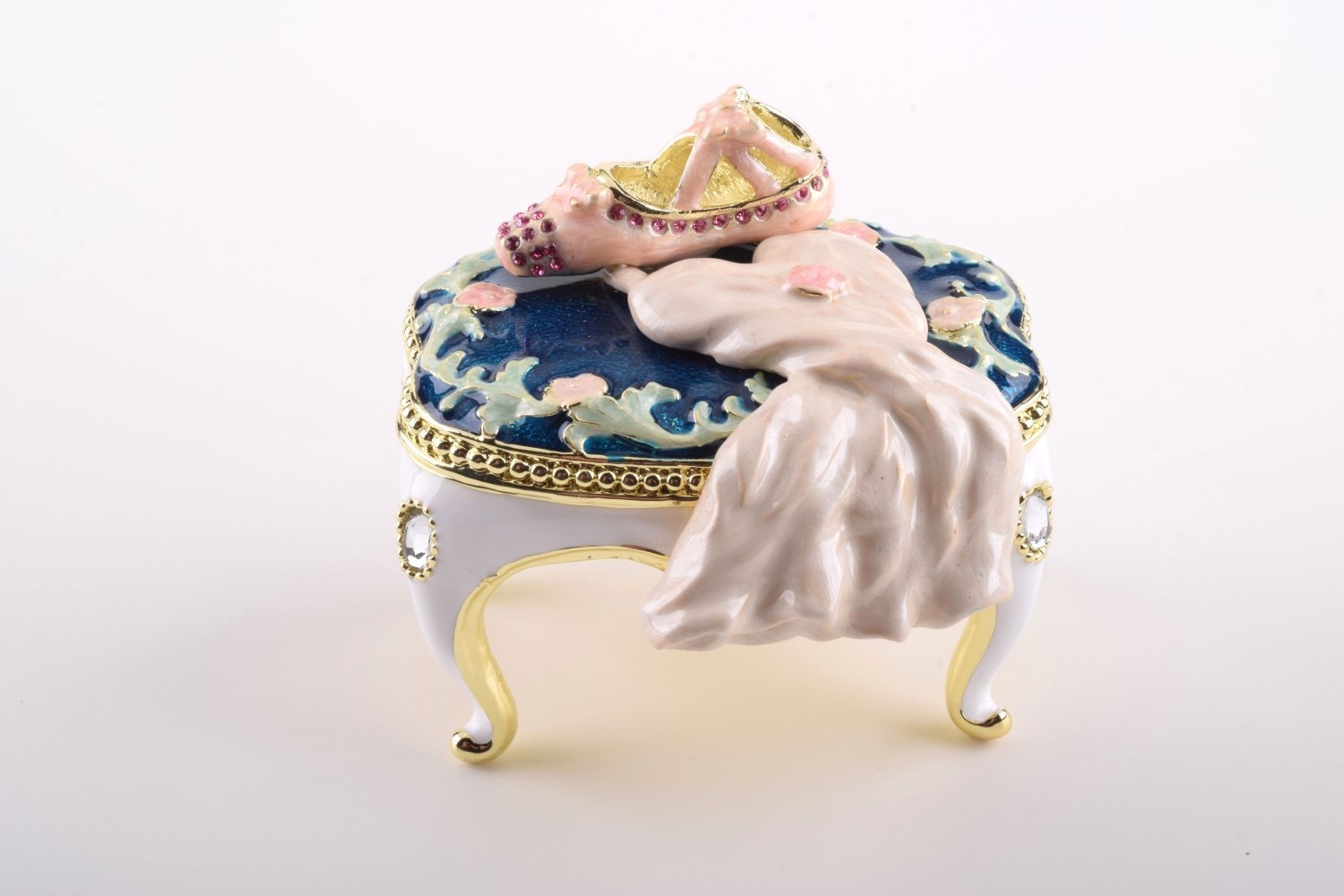 Keren Kopal White Vintage Chair