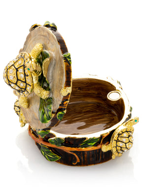 Keren Kopal Turtles on Tree Trunk