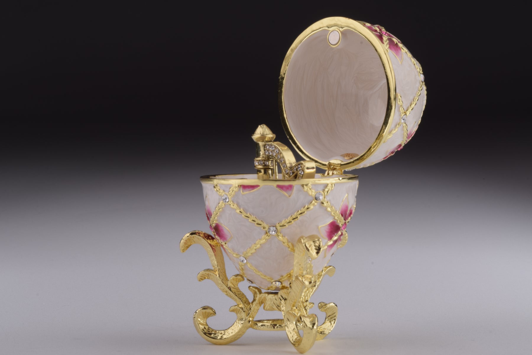 Keren Kopal White Egg with Flowers & Harp