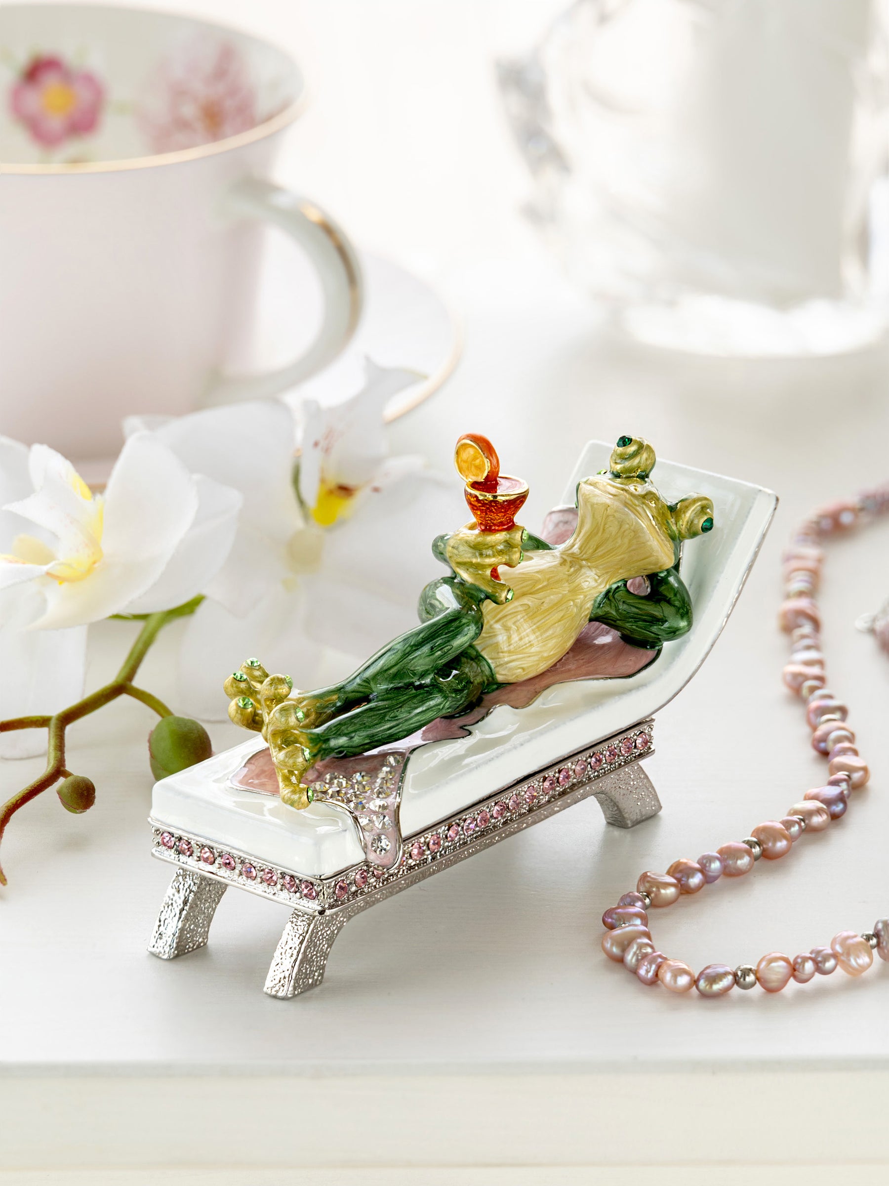 Keren Kopal Green Reclining Frog with Cocktail Trinket Box