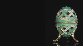 Boîte à bijoux musicale œuf à treillis turquoise tissé - Le Lac des Cygnes de Tchaïkovski