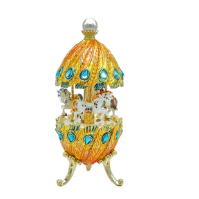 Œuf de Fabergé décoré en bleu