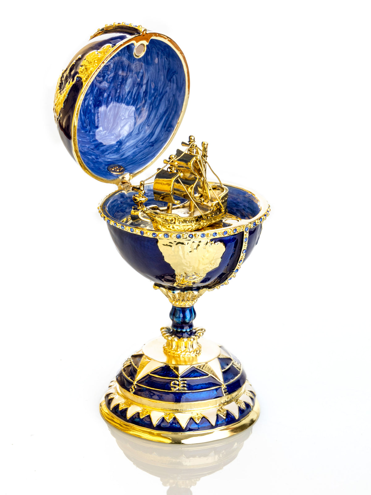 Œuf de Fabergé Globe avec voilier