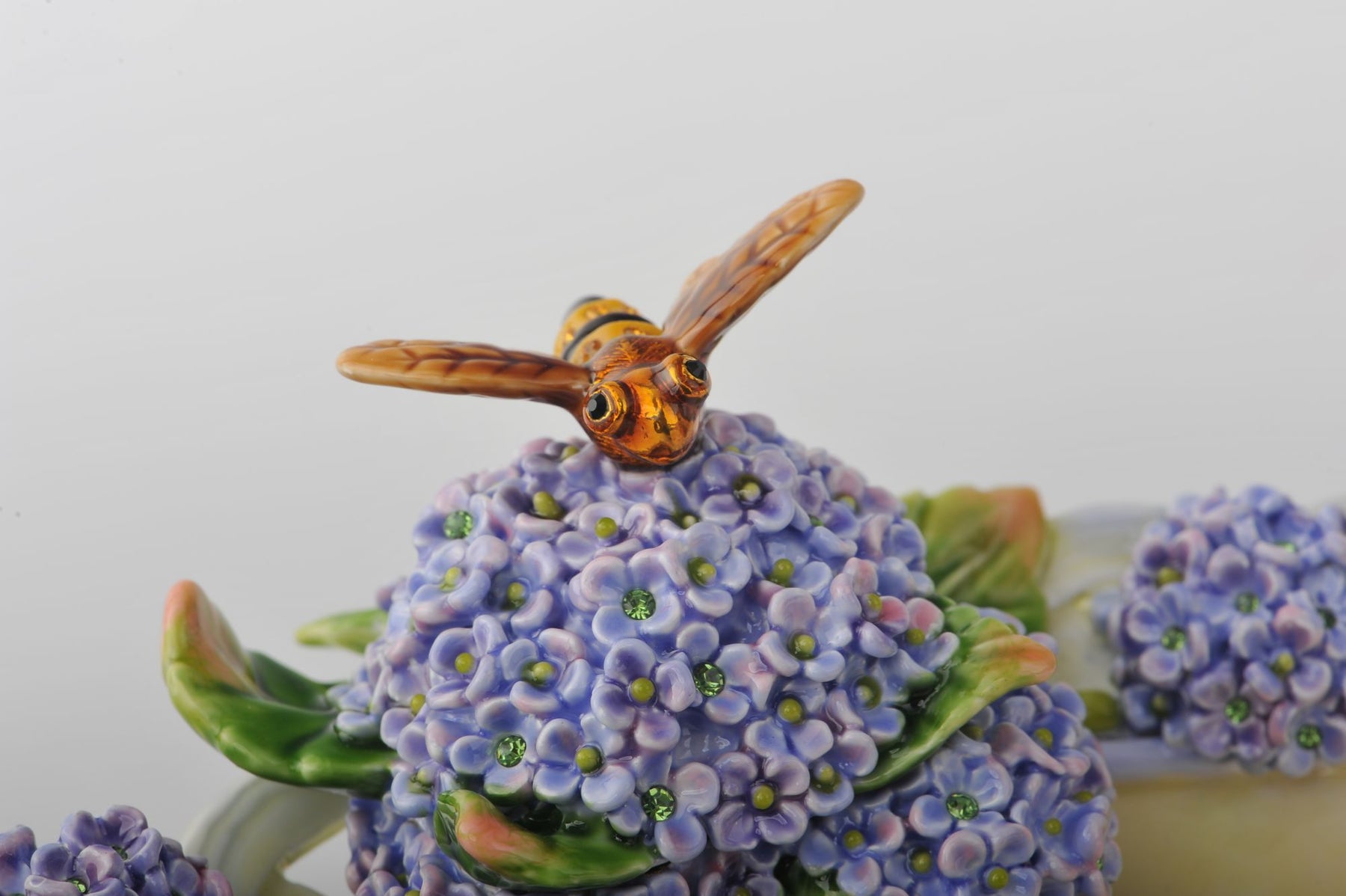 Keren Kopal Trinket Plate with a Bee  200.00